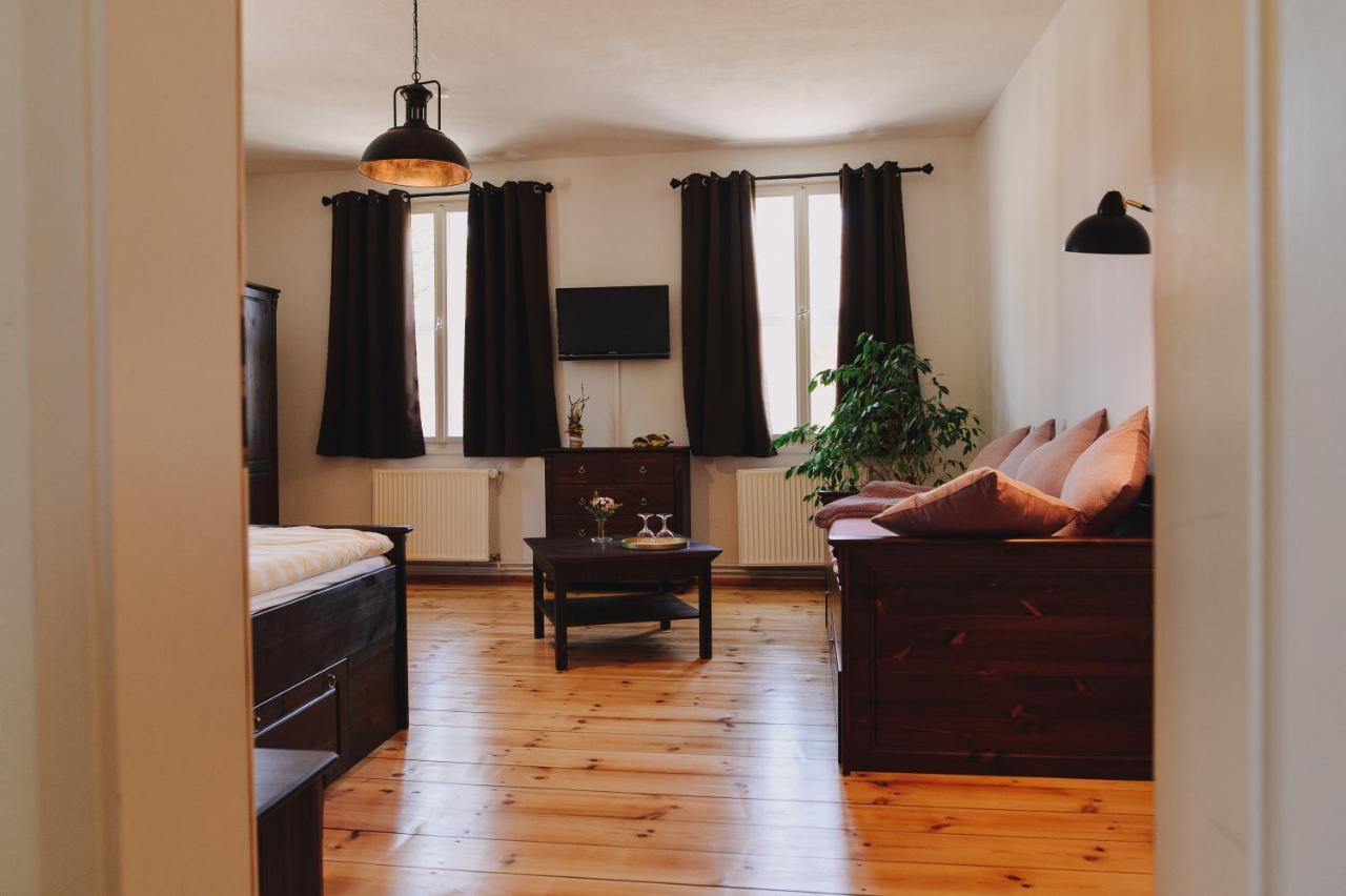 Gasthof Zum Hirsch Hotel Drehna Kültér fotó